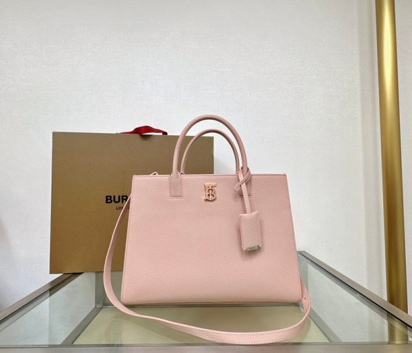 HBC - Burberry Bag - 441 Fashion