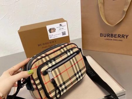 HBC - Burberry Bag - 333 Online now