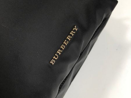 HBC - Burberry Bag - 560 Supply